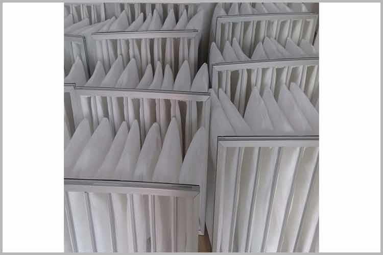 纖維袋式過濾器-初效過濾器是空調(diào)系統(tǒng)的初級(jí)過濾，主要用于過濾5μm以上塵埃粒子