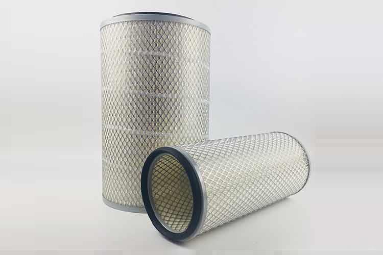 由濾芯和殼體兩部分組成，其主要作用是濾清效率高、流動阻力低、能較長時間連續使用而無需保養