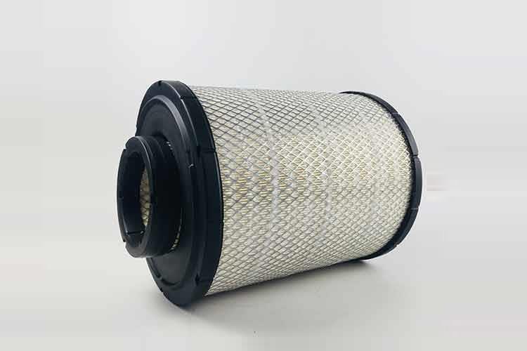 結構緊湊，可以在任何方位上安裝，不受車輛機件布局的限制