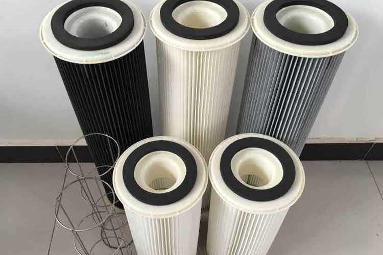 自潔式除塵濾筒的外觀結構也能直接影響到清粉效果，相對傳統圓筒式濾芯，錐形濾芯上大下小的形狀在脈沖震打時塑粉更容易脫落