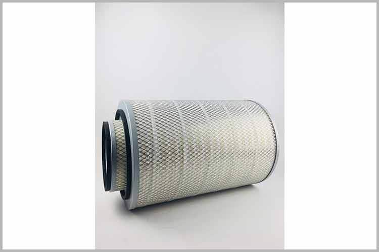 每個汽車廠家對每一款車輛的轎車空氣濾清器的更換或清洗都有不相同的嚴(yán)格規(guī)定