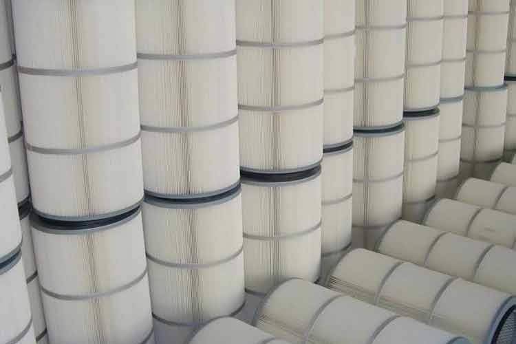 電控元件：和聚酯纖維除塵濾筒其他的部件大不相同，電控元件不必定期的工作，但是我們建議利用除塵器常有的間隙時(shí)間對(duì)其進(jìn)行檢查維修，保確其性能完好