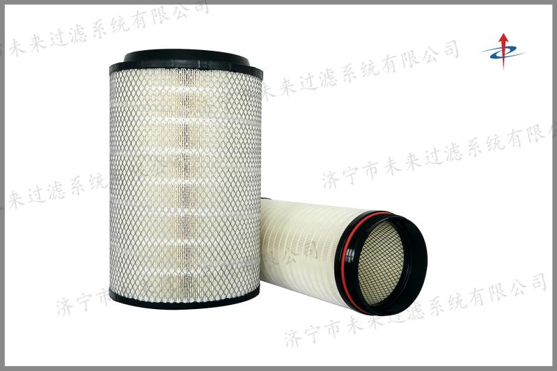 其主要作用是濾除將要進入氣缸的空氣中有害雜質，以減少氣缸、活塞、活塞環、氣門及氣門座的早期磨損